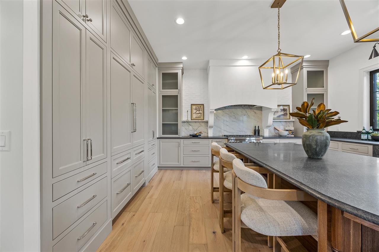 679 Allison Way Iowa City IA 52245