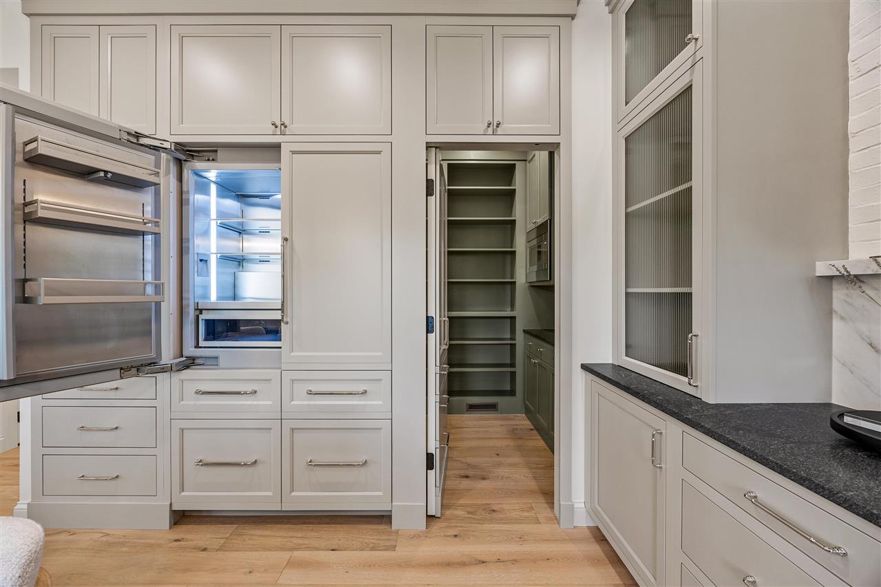 679 Allison Way Iowa City IA 52245