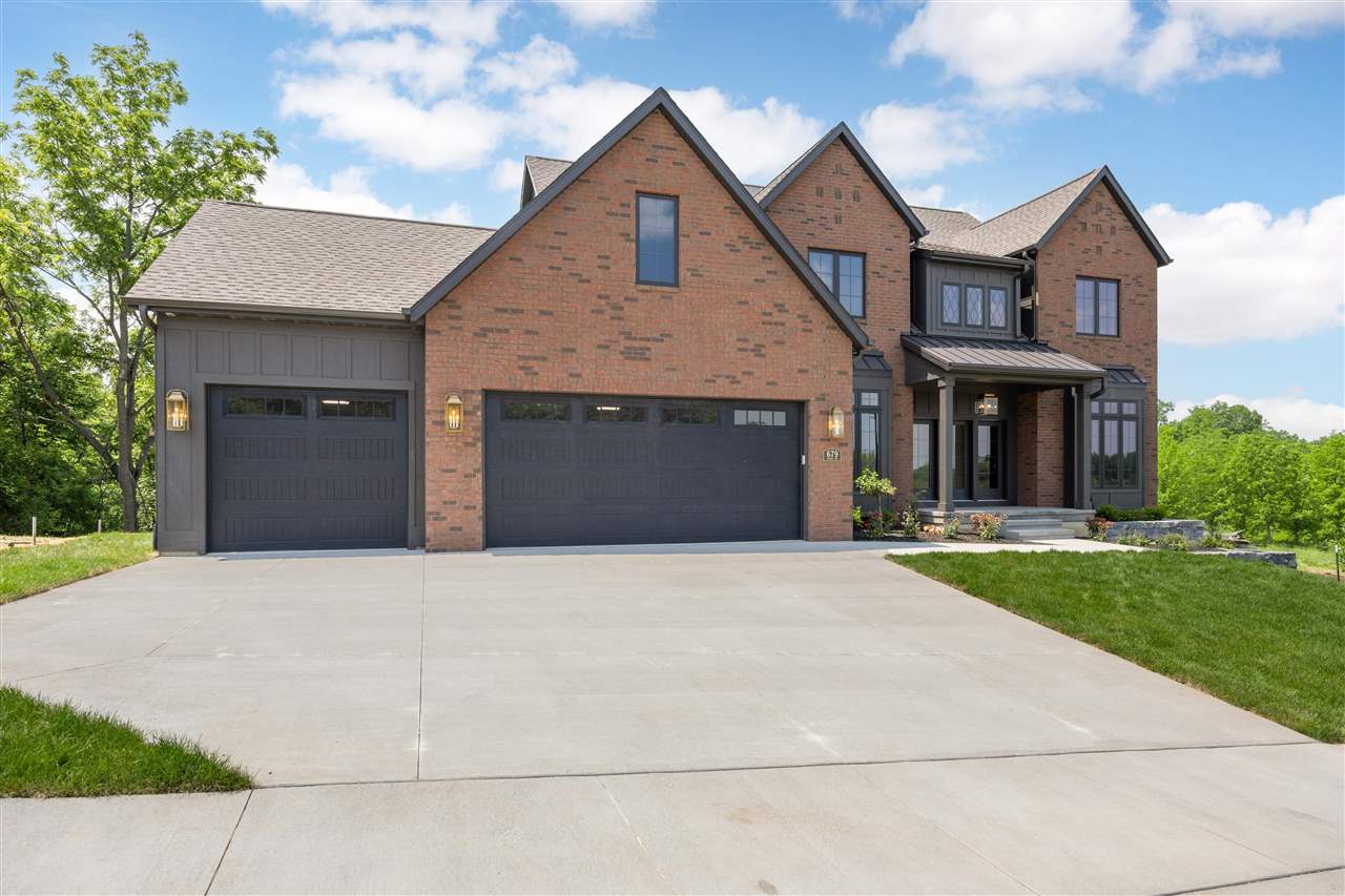 679 Allison Way Iowa City IA 52245