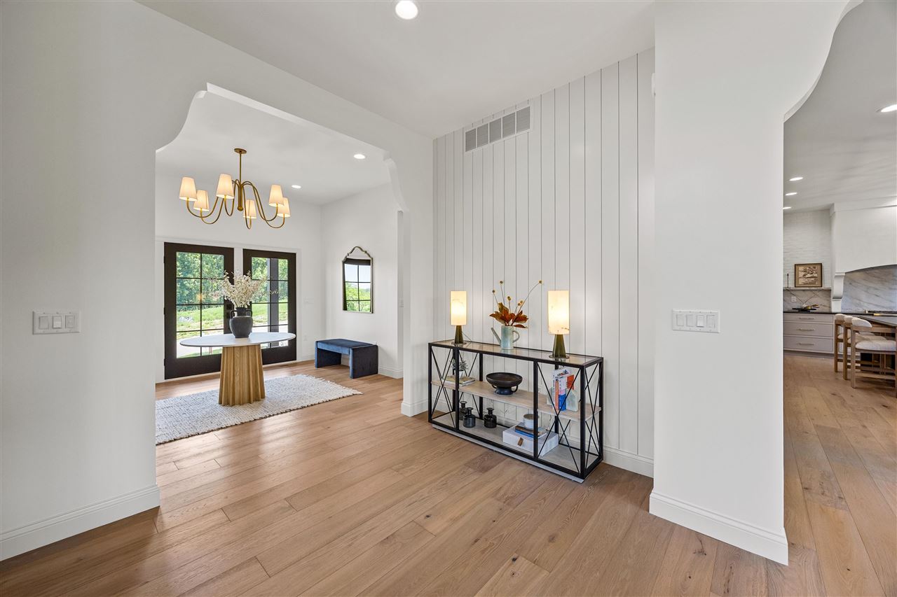 679 Allison Way Iowa City IA 52245