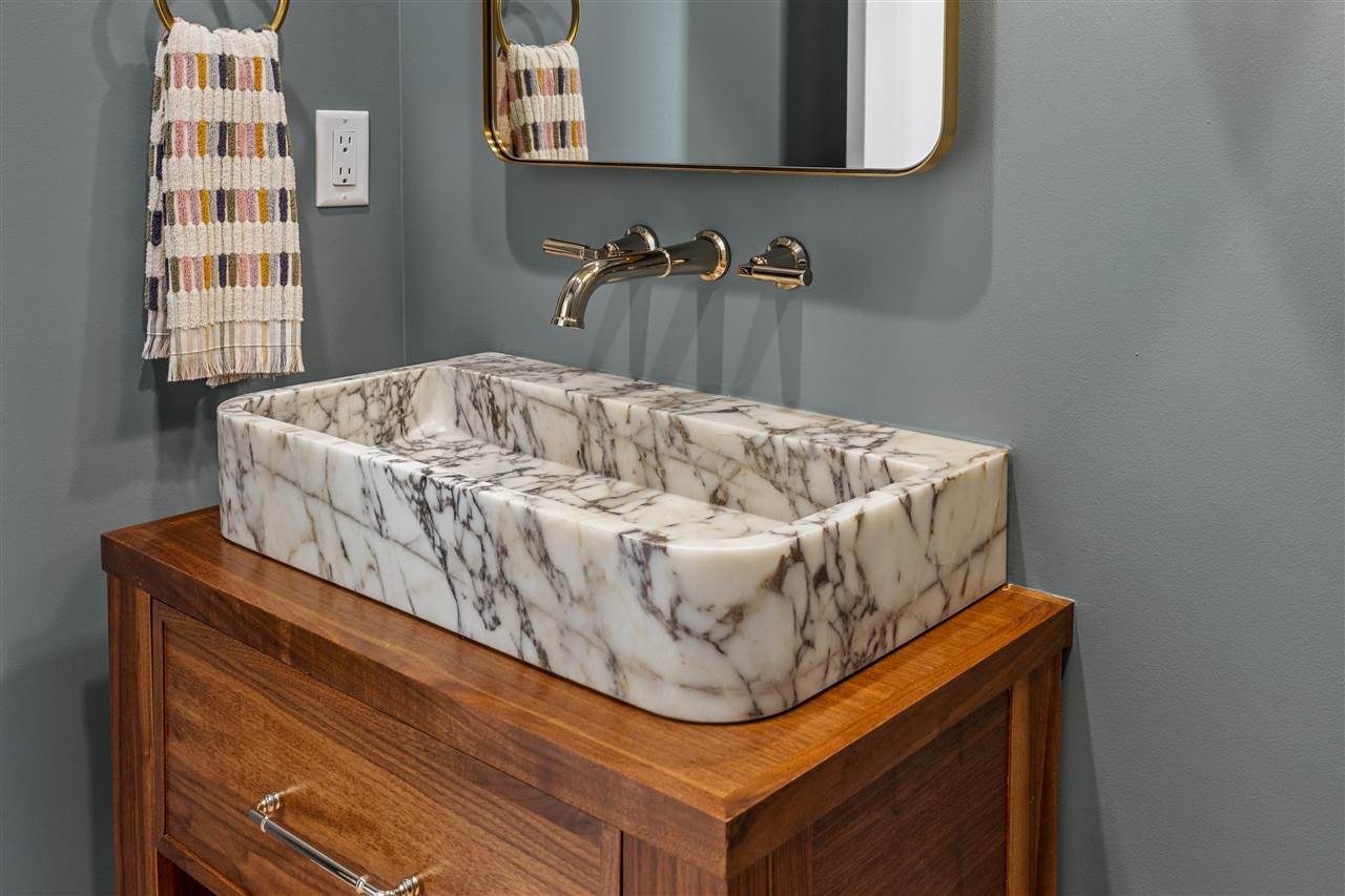 679 Allison Way Iowa City IA 52245