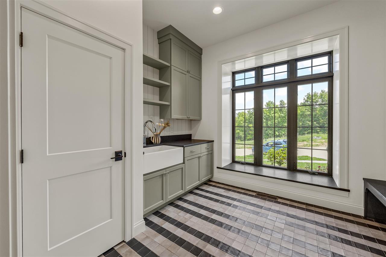 679 Allison Way Iowa City IA 52245