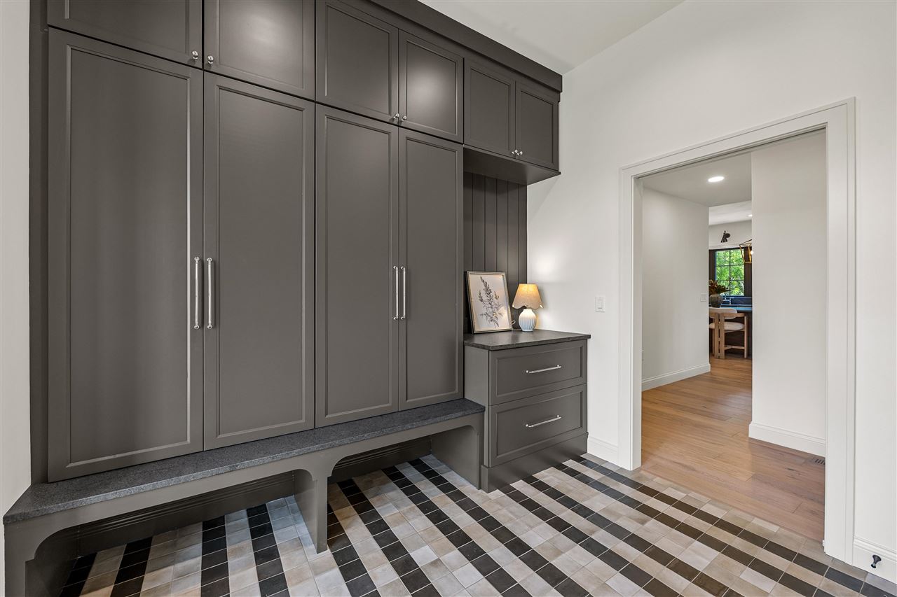 679 Allison Way Iowa City IA 52245