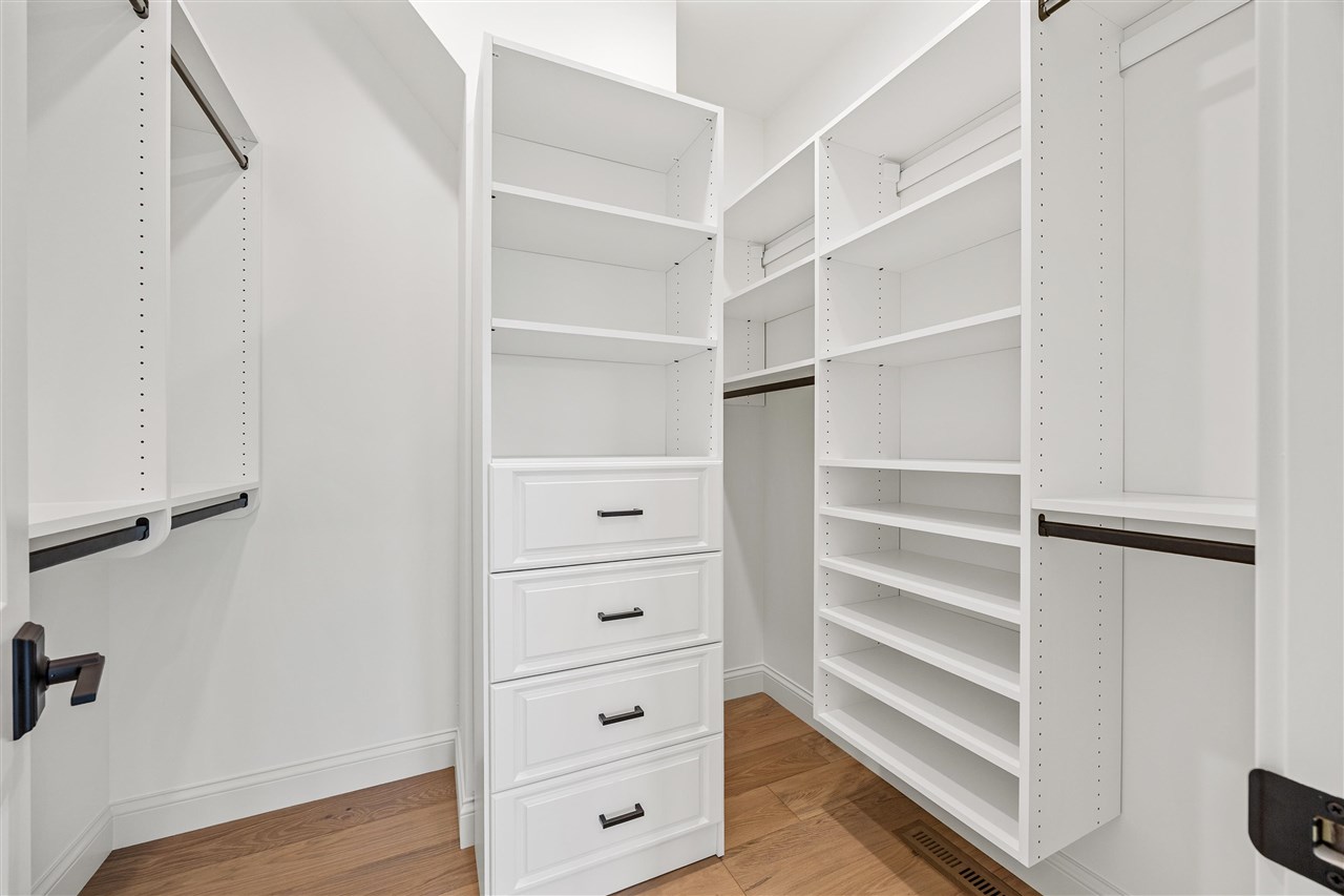 679 Allison Way Iowa City IA 52245