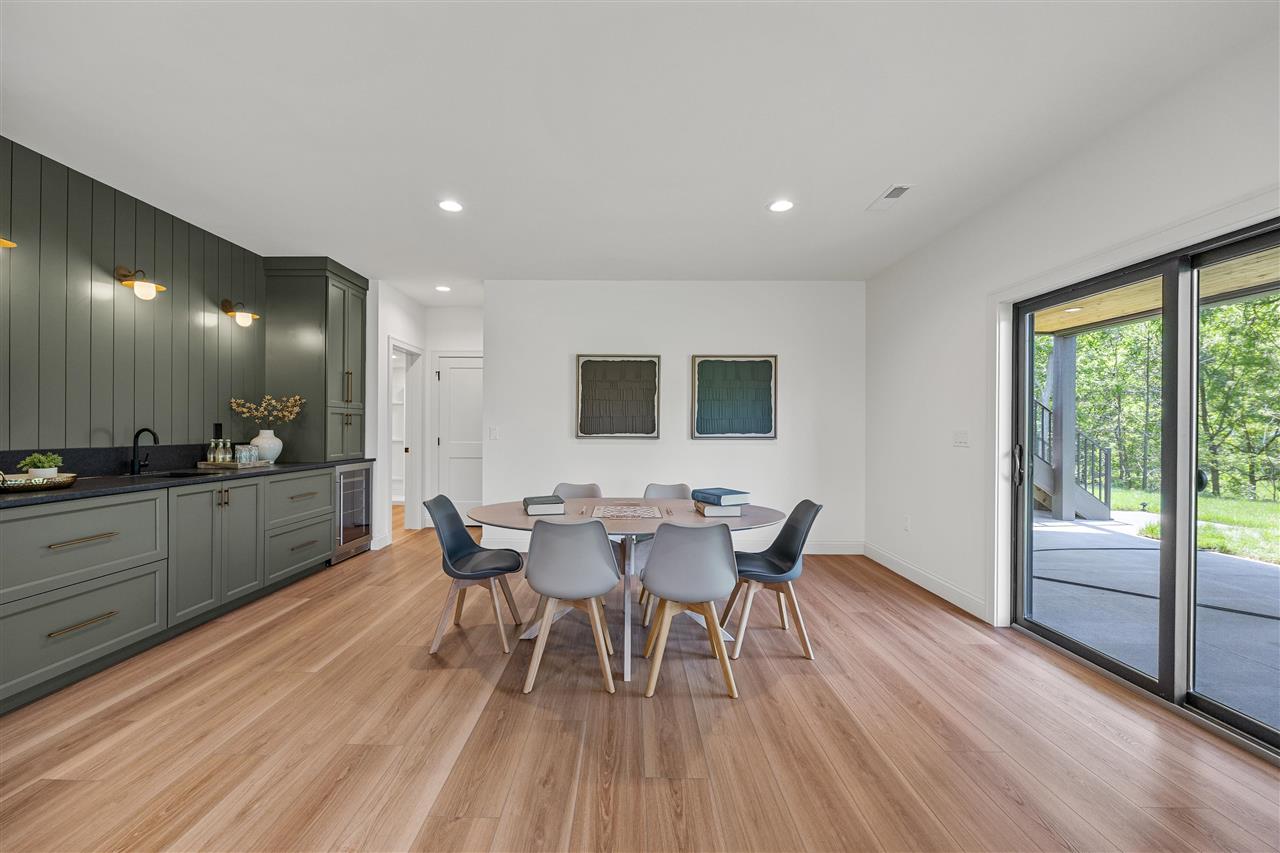 679 Allison Way Iowa City IA 52245