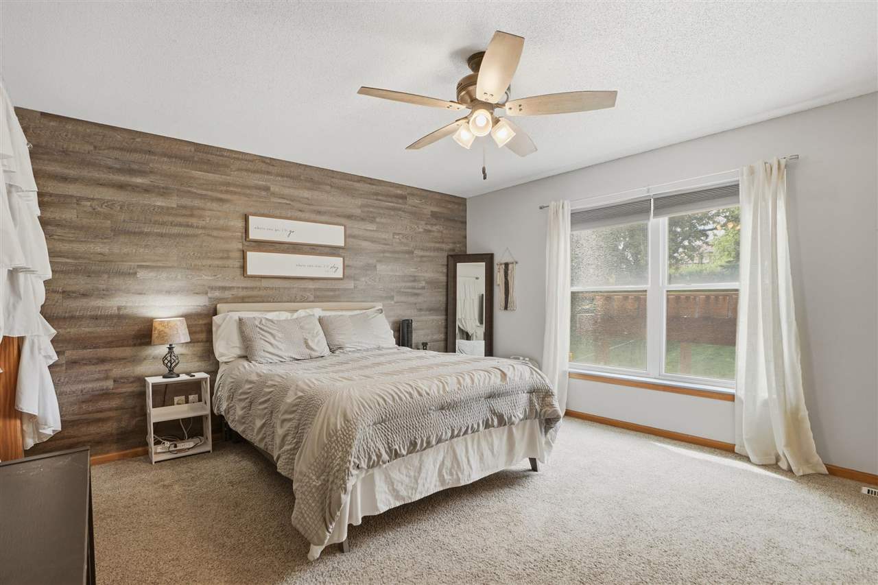 307 W Goldfinch Drive Tiffin IA 52340