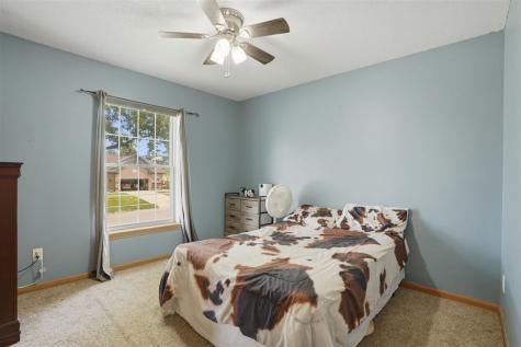 307 W Goldfinch Drive Tiffin IA 52340