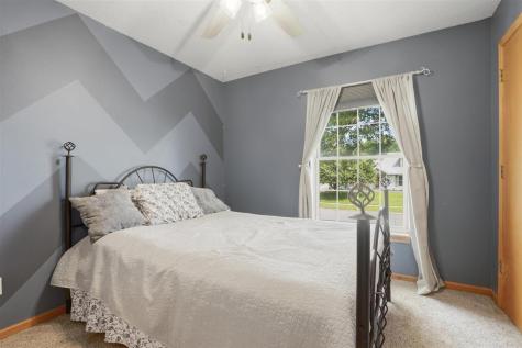 307 W Goldfinch Drive Tiffin IA 52340