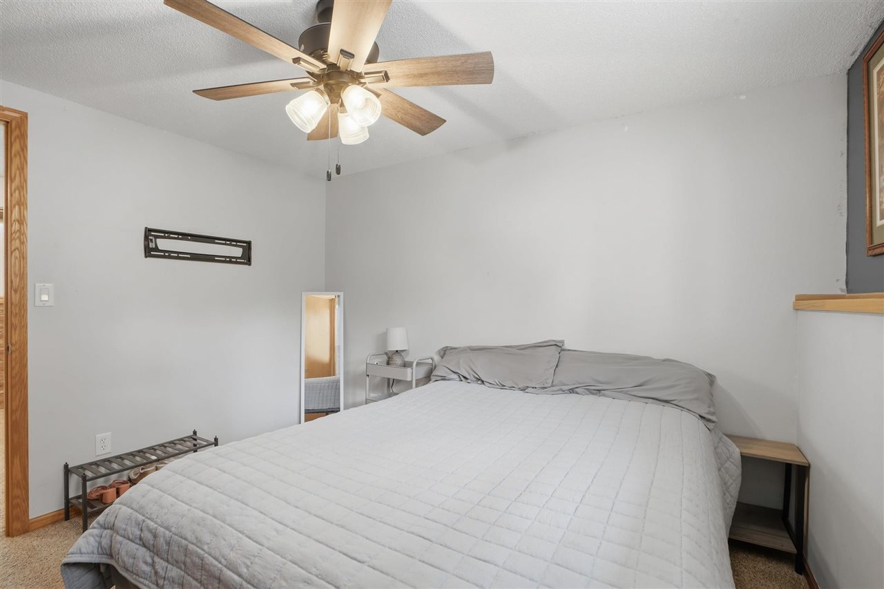 307 W Goldfinch Drive Tiffin IA 52340
