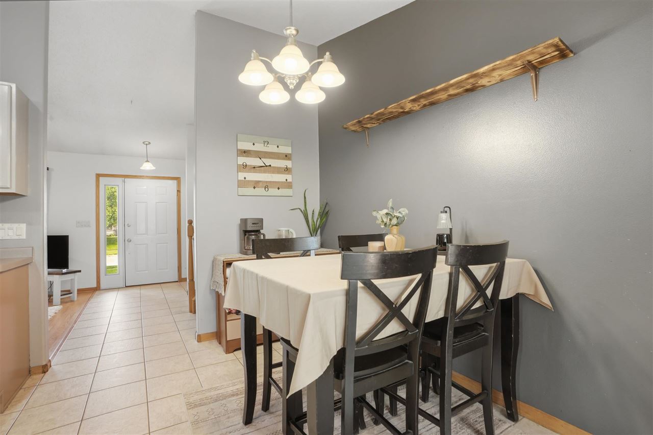 307 W Goldfinch Drive Tiffin IA 52340