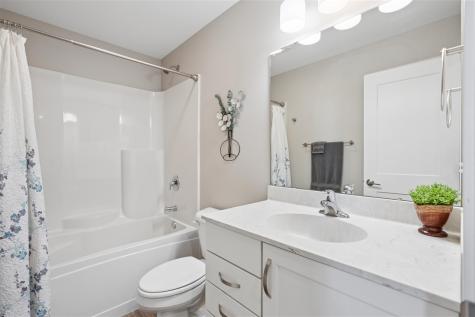 2839 Armstrong Drive Iowa City IA 52240