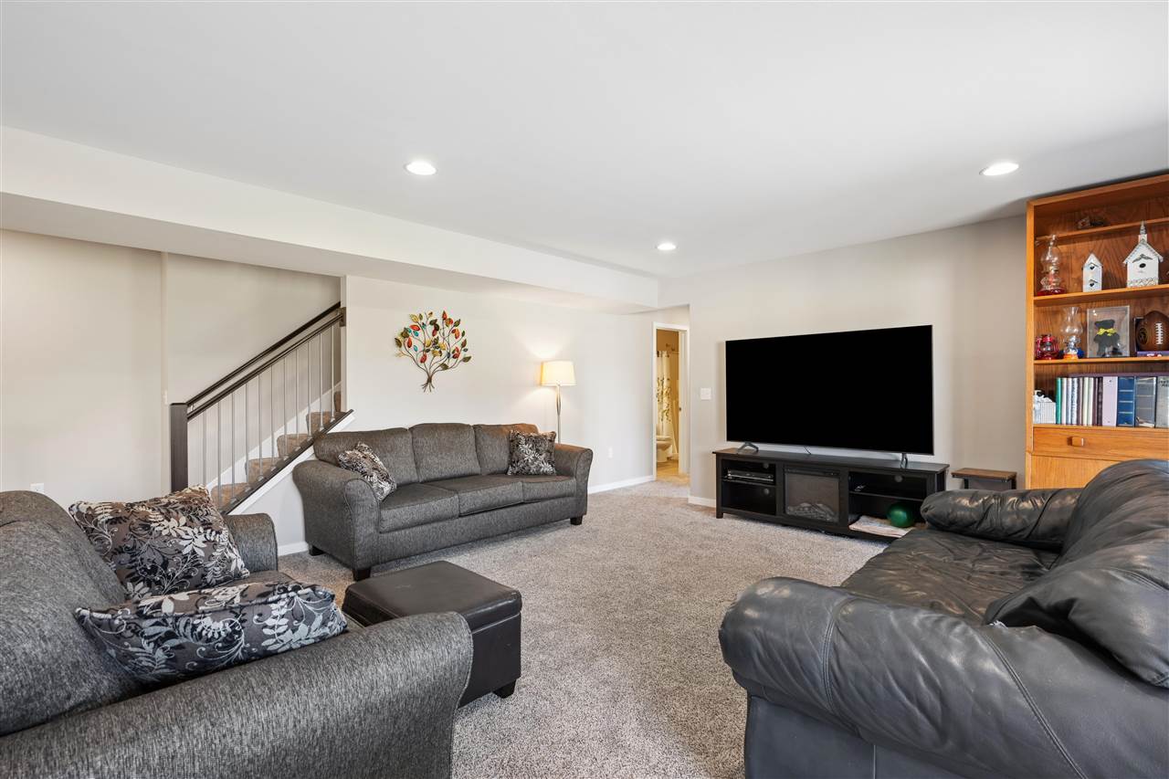 2839 Armstrong Drive Iowa City IA 52240