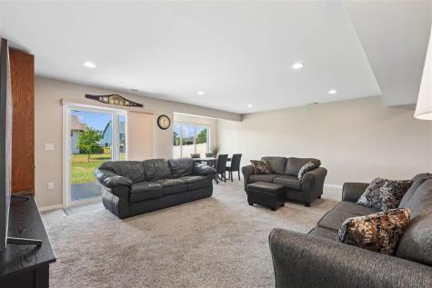 2839 Armstrong Drive Iowa City IA 52240
