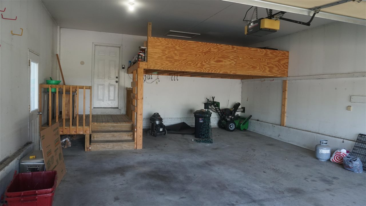 114 W Linn Street Lone Tree IA 52755