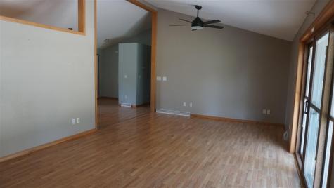 114 W Linn Street Lone Tree IA 52755