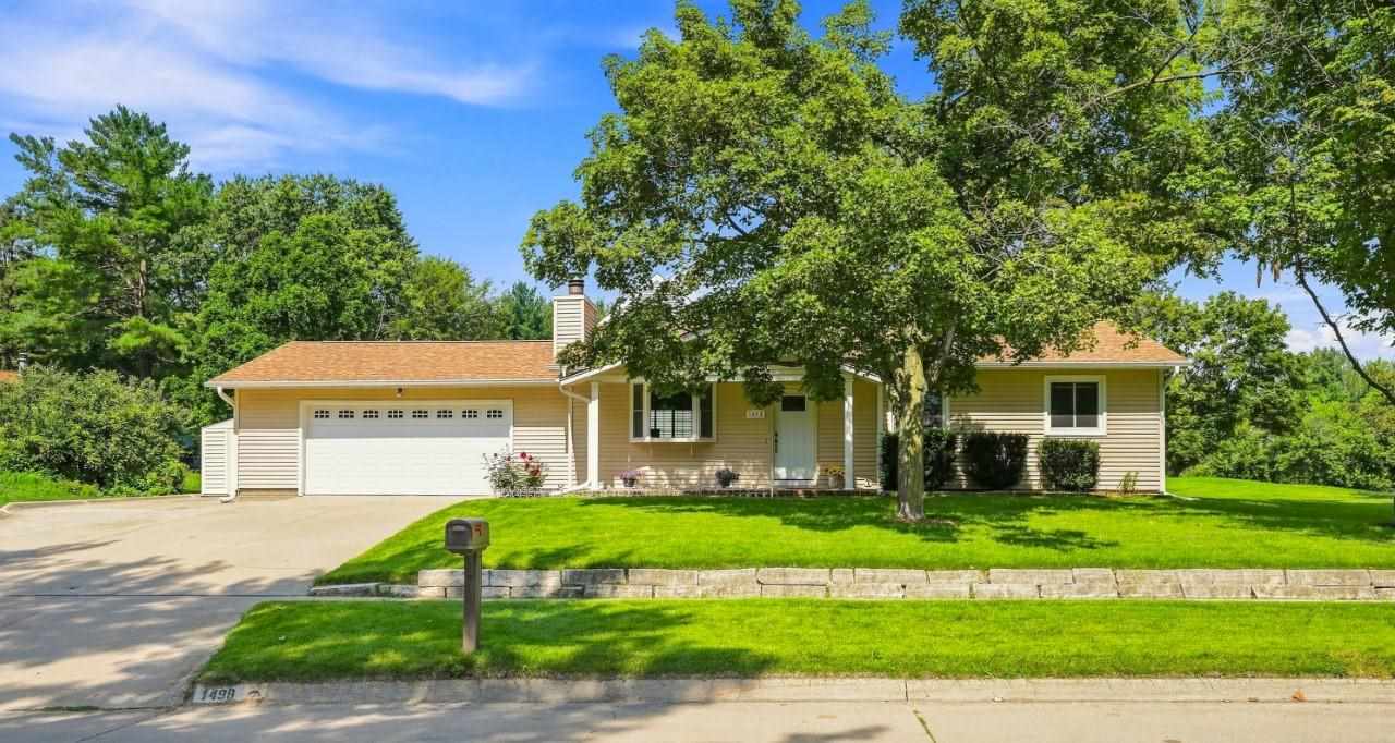 1498 Valley View Drive Coralville IA 52242