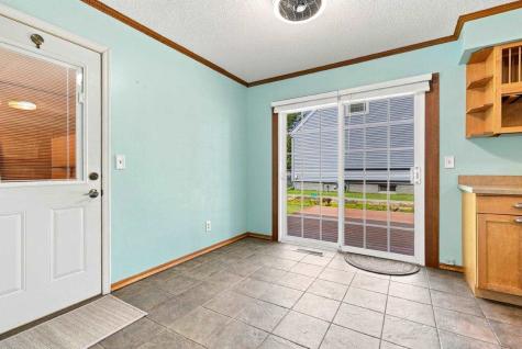 1498 Valley View Drive Coralville IA 52242