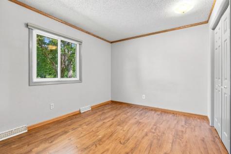 1498 Valley View Drive Coralville IA 52242