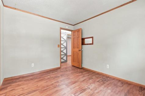1498 Valley View Drive Coralville IA 52242