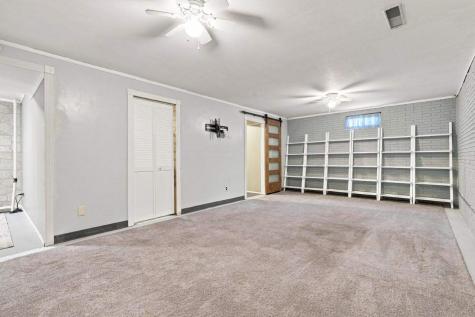1498 Valley View Drive Coralville IA 52242