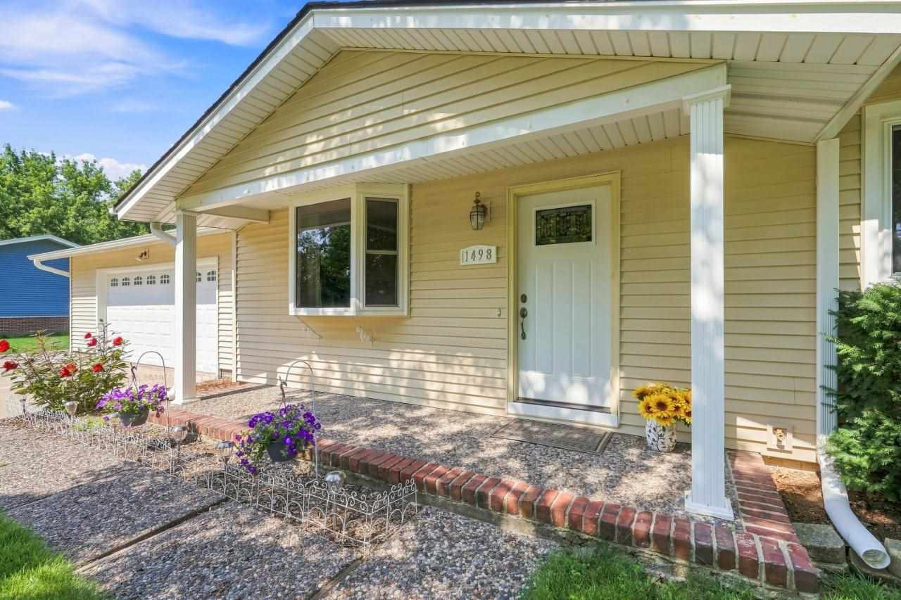 1498 Valley View Drive Coralville IA 52242