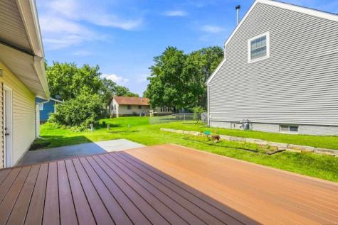1498 Valley View Drive Coralville IA 52242