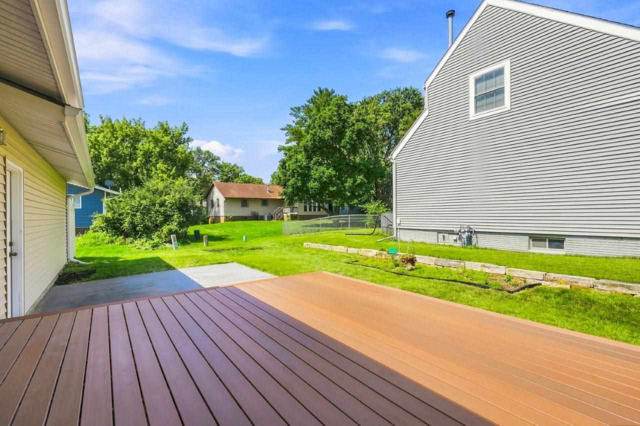 1498 Valley View Drive Coralville IA 52242