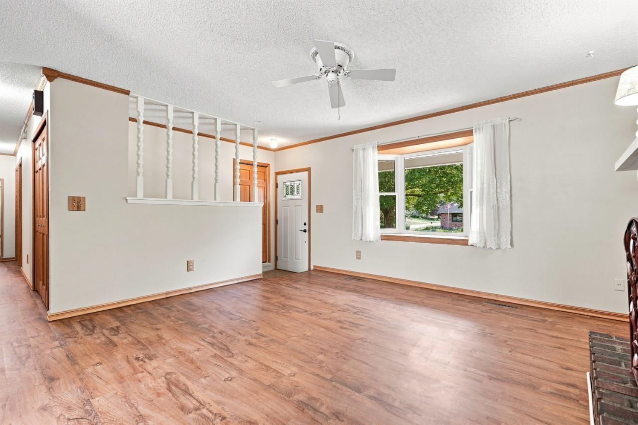 1498 Valley View Drive Coralville IA 52242