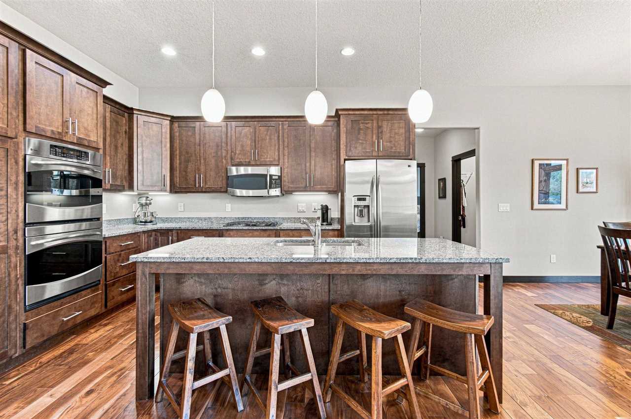 806 Wood Lily Road Solon IA 52333