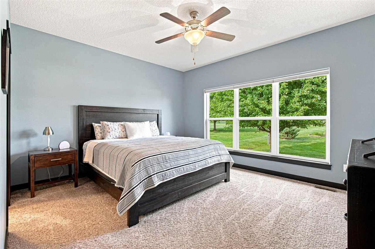 806 Wood Lily Road Solon IA 52333