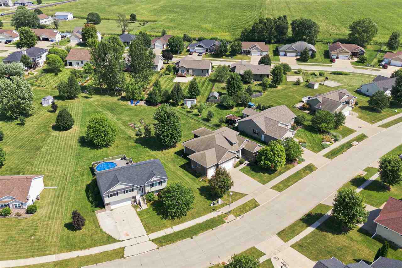 806 Wood Lily Road Solon IA 52333