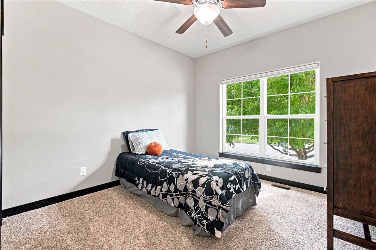 806 Wood Lily Road Solon IA 52333