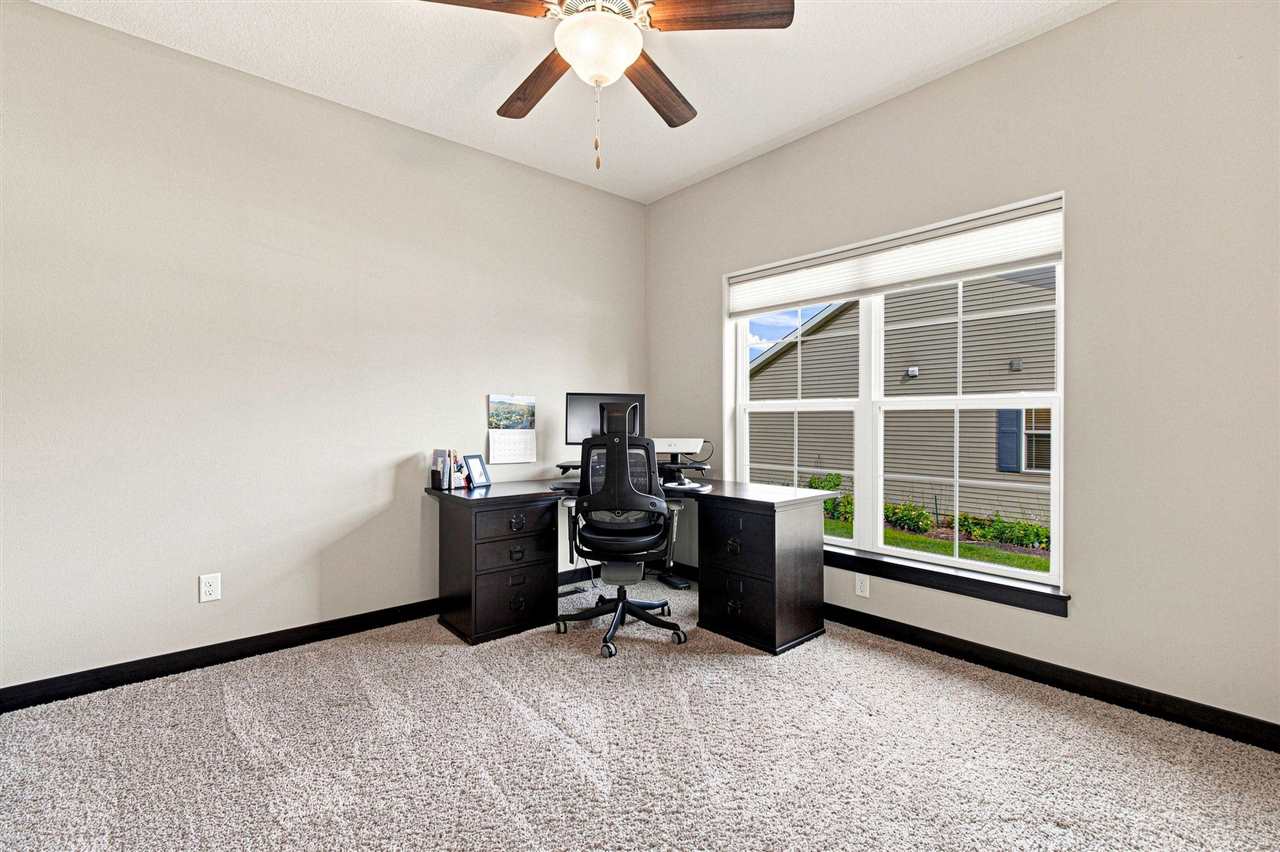 806 Wood Lily Road Solon IA 52333