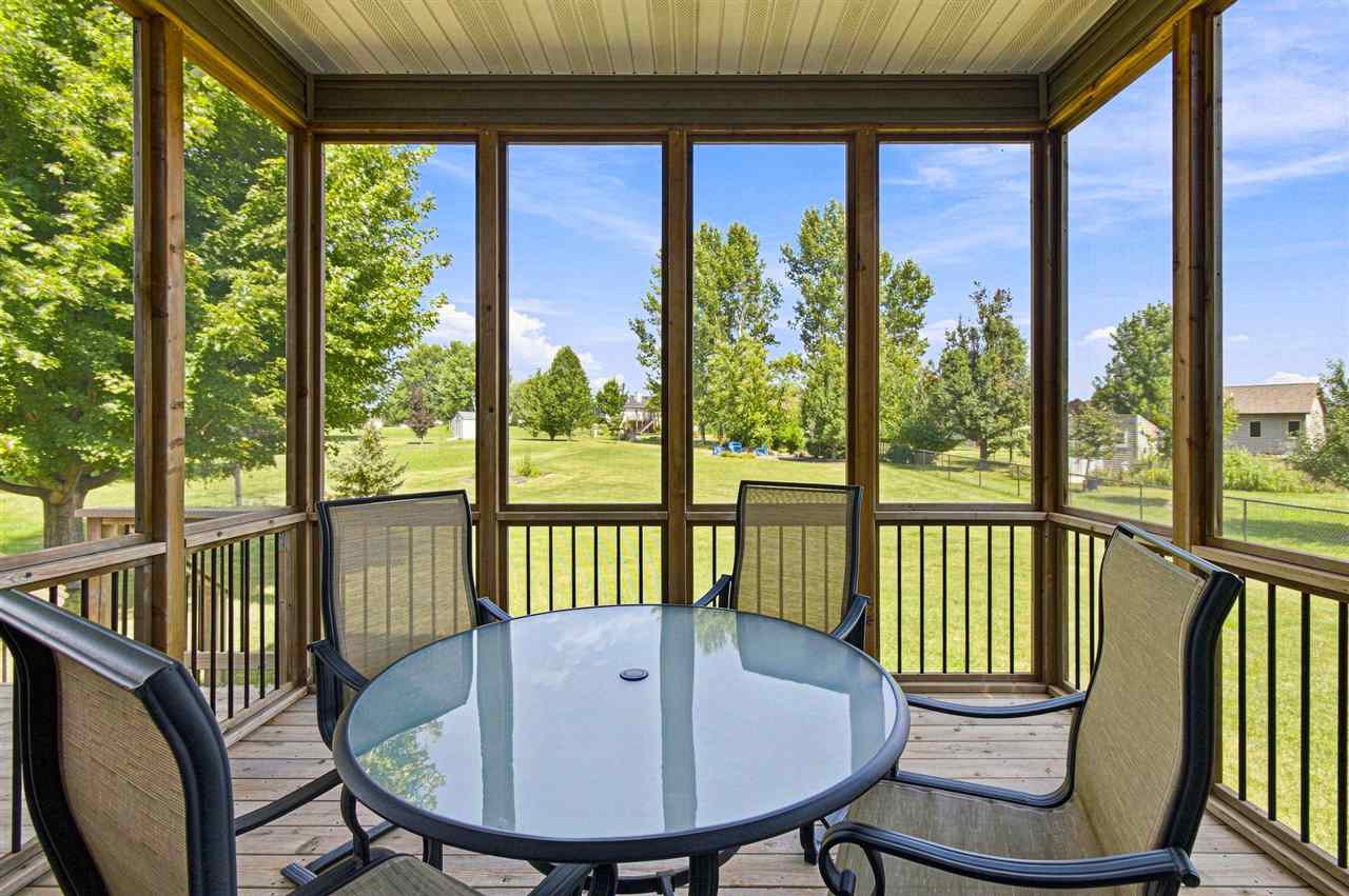 806 Wood Lily Road Solon IA 52333