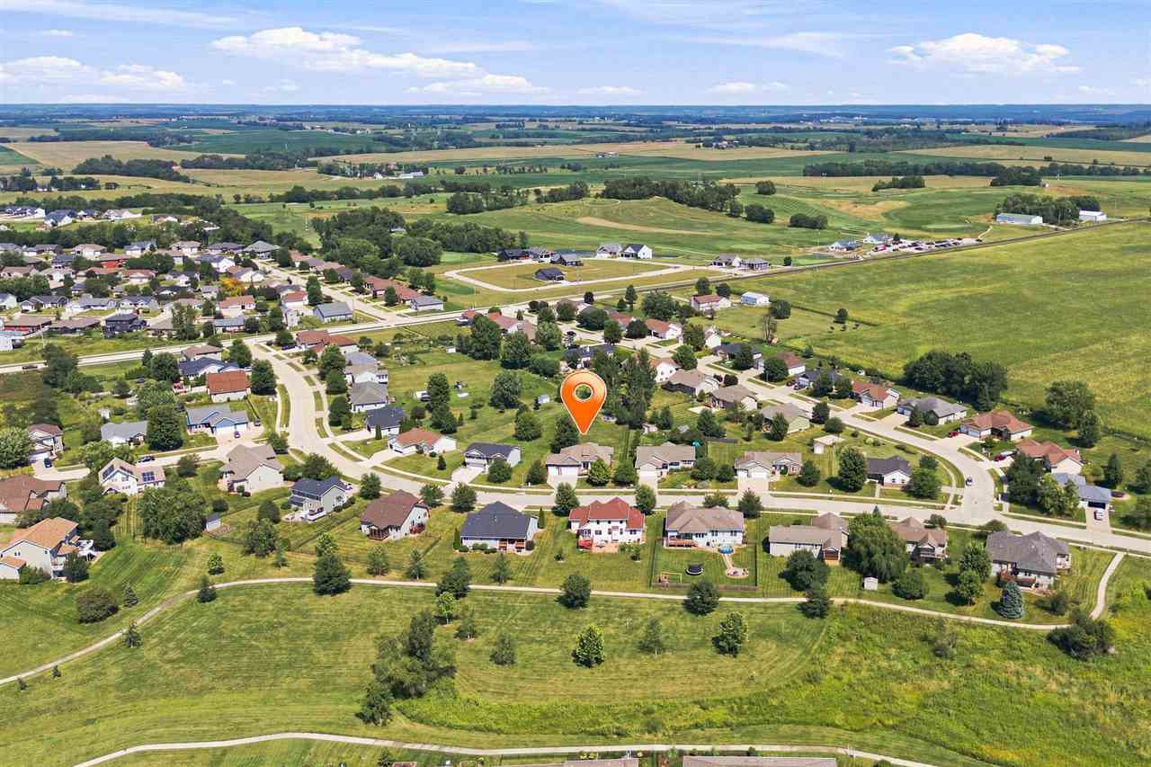 806 Wood Lily Road Solon IA 52333