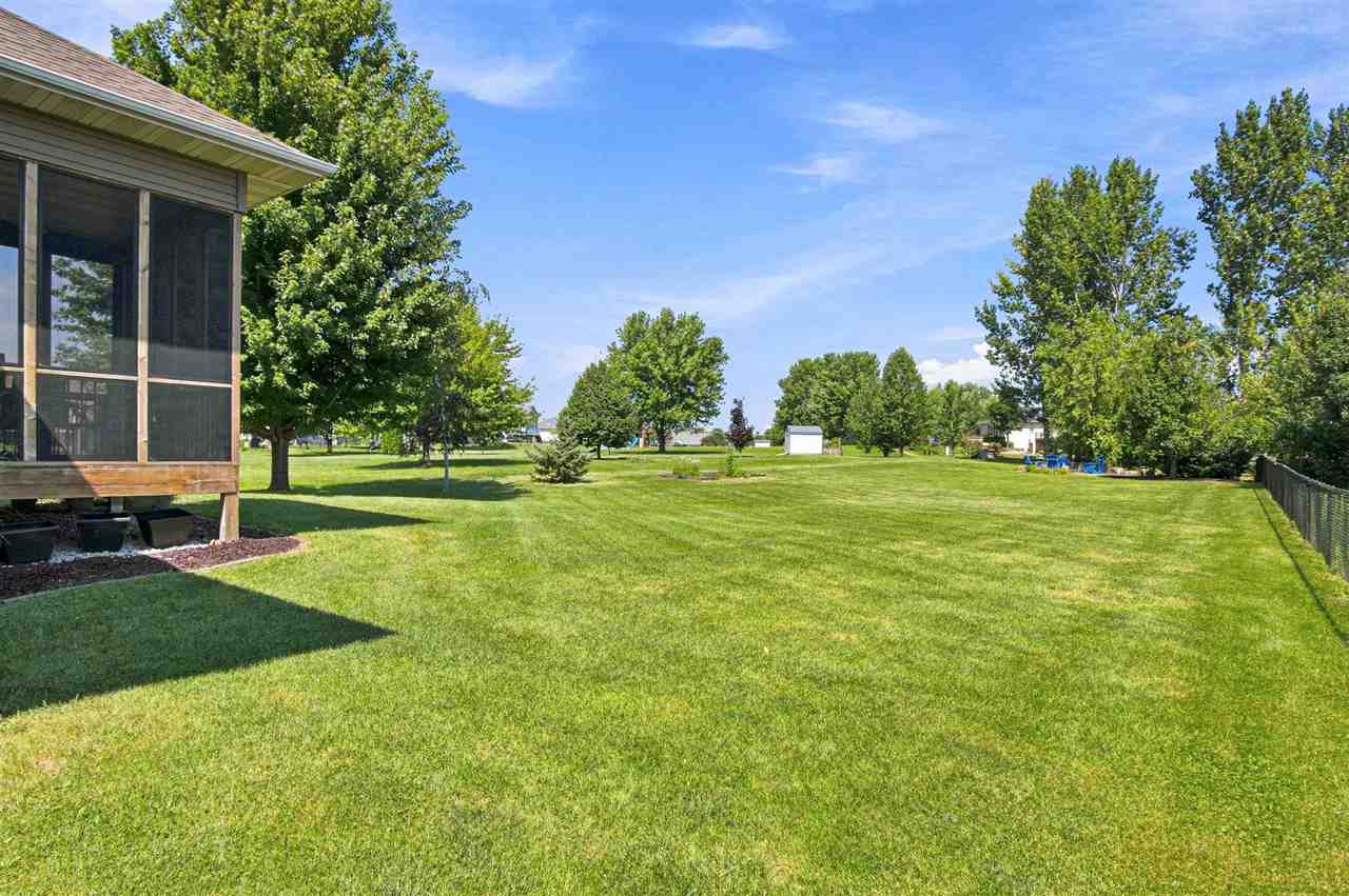 806 Wood Lily Road Solon IA 52333
