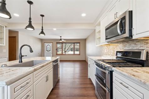 142 Scott Drive West Branch IA 52358
