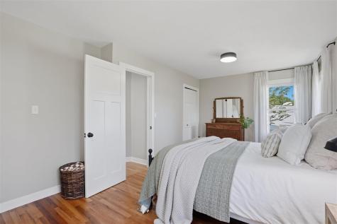 703 F Avenue Kalona IA 52247