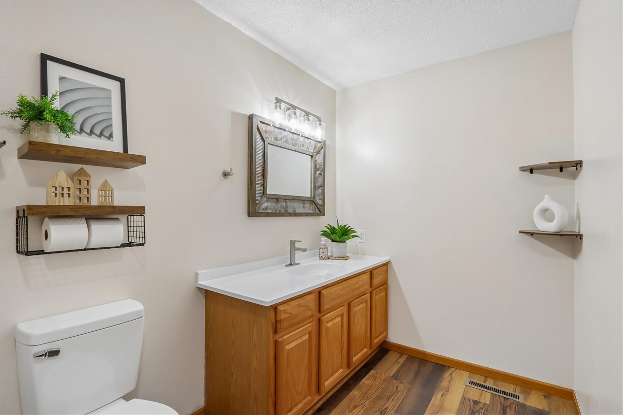 305 Westwood Road Williamsburg IA 52361