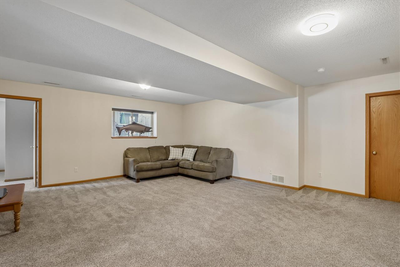 305 Westwood Road Williamsburg IA 52361