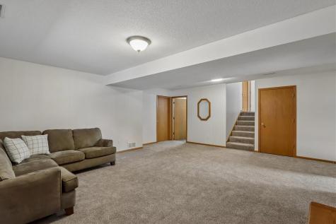 305 Westwood Road Williamsburg IA 52361