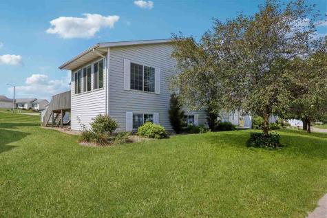 305 Westwood Road Williamsburg IA 52361