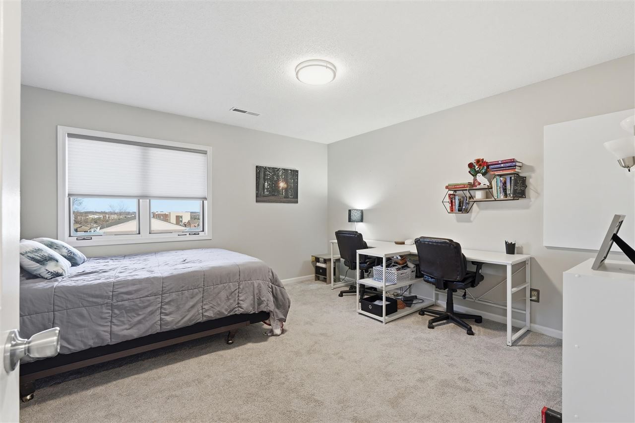 863 Boston Way Coralville IA 52241