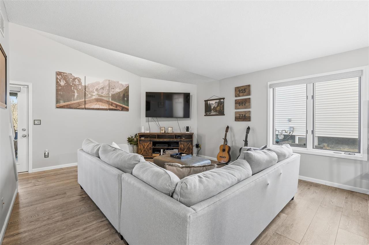 863 Boston Way Coralville IA 52241