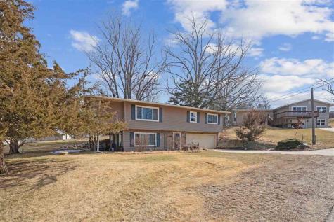 309 Pleasant View Drive NE Solon IA 52333