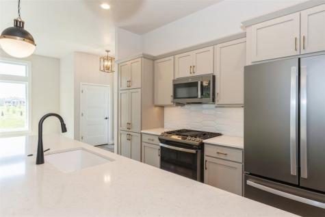 1044 Highland Trail Solon IA 52333