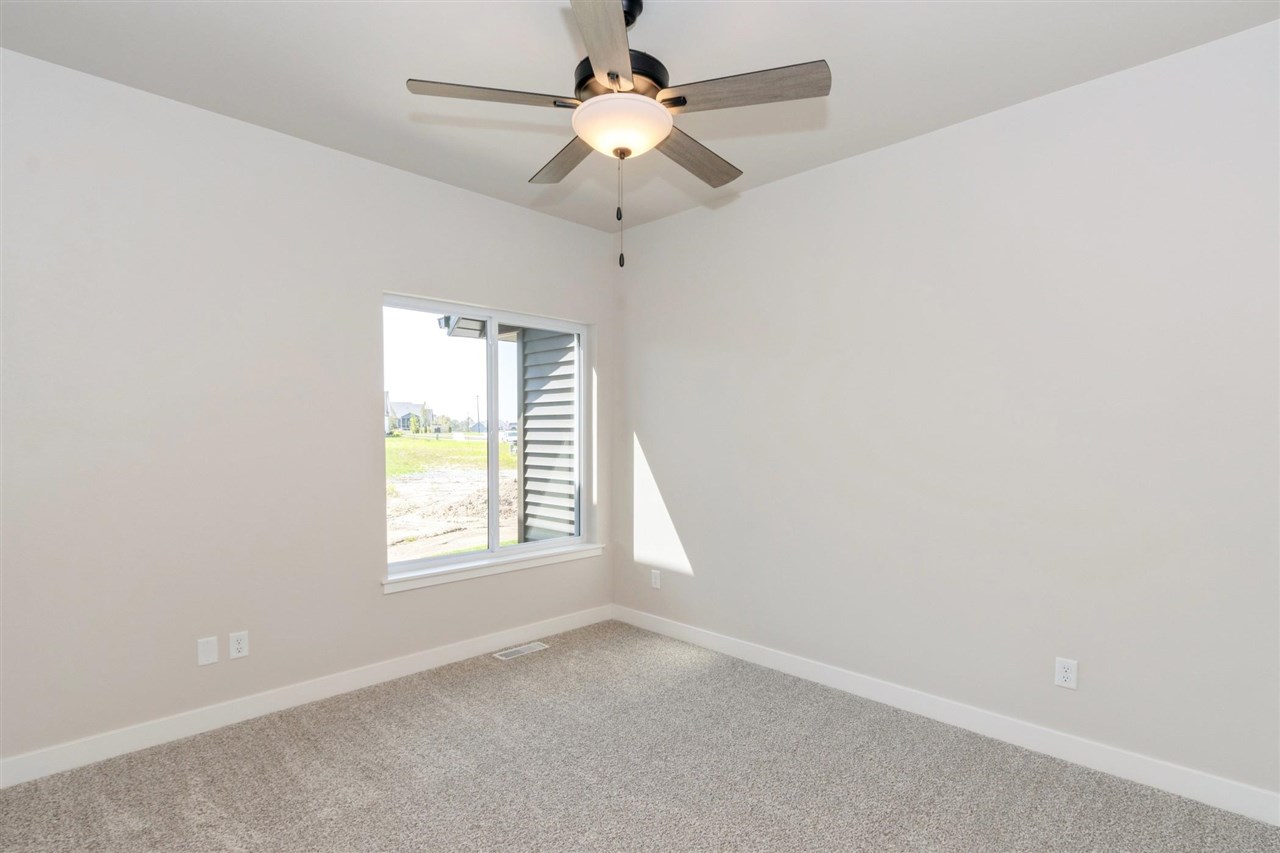1044 Highland Trail Solon IA 52333