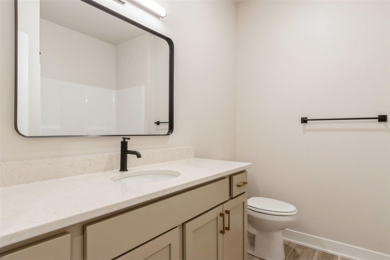 1044 Highland Trail Solon IA 52333
