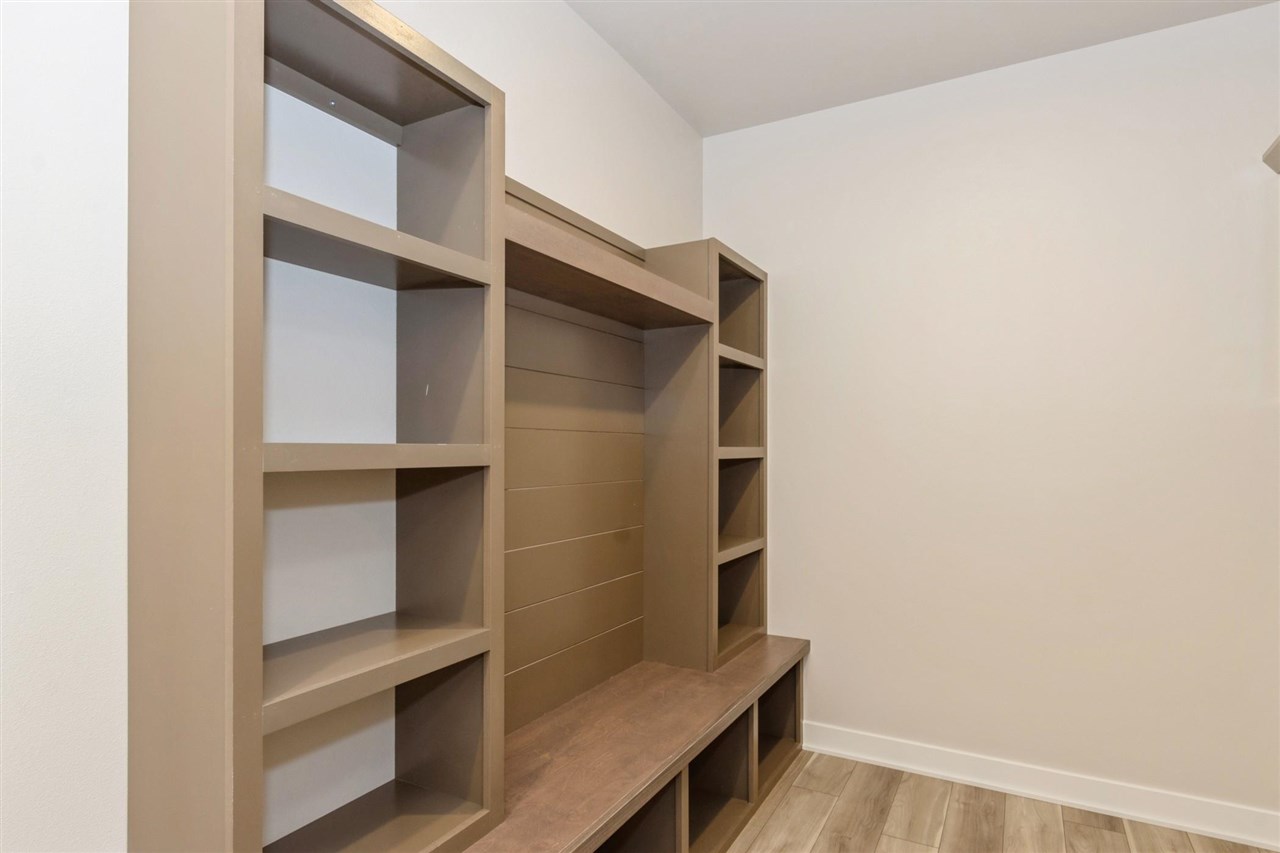 1044 Highland Trail Solon IA 52333