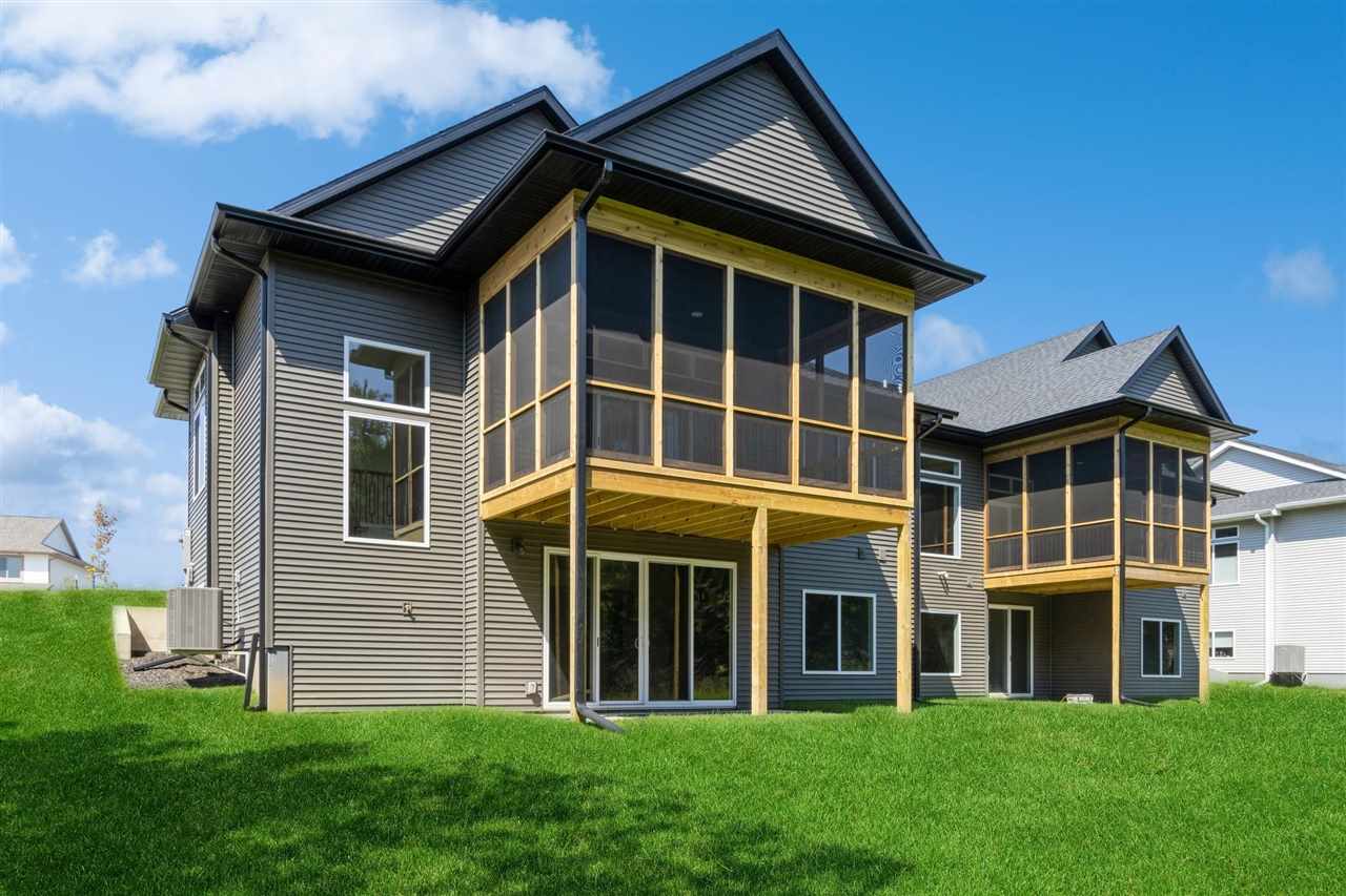 1044 Highland Trail Solon IA 52333
